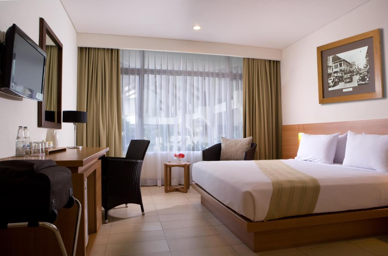 Hotel Santika Bandung Exteriér fotografie