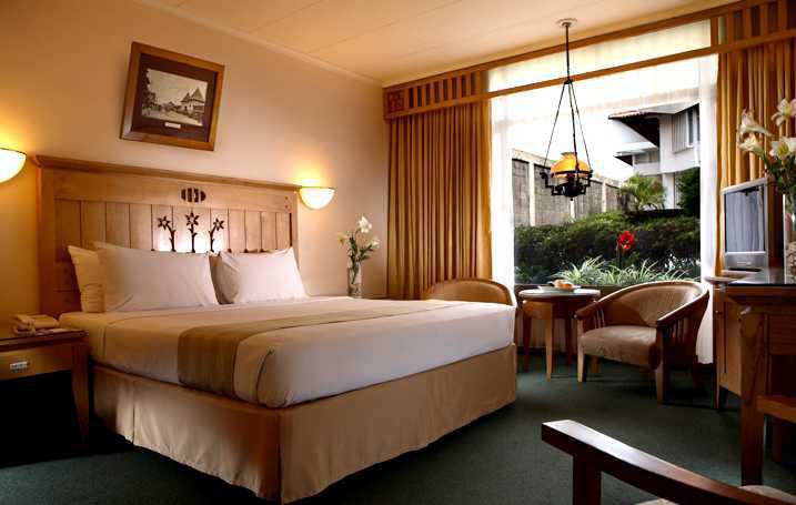 Hotel Santika Bandung Exteriér fotografie