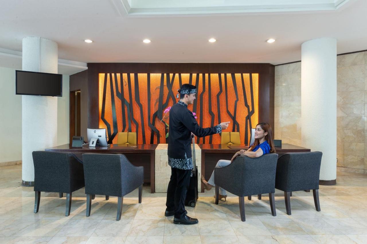 Hotel Santika Bandung Exteriér fotografie