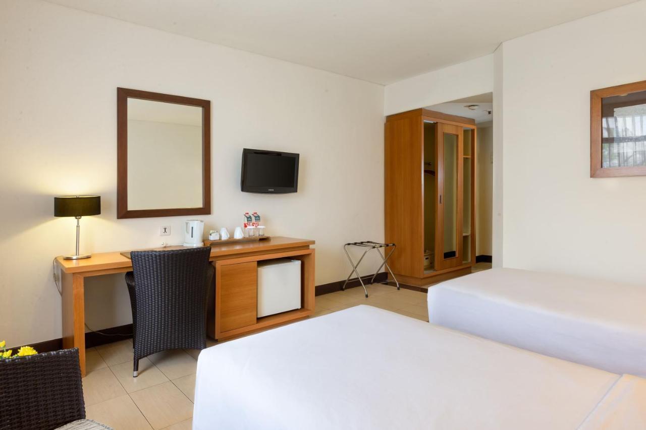 Hotel Santika Bandung Exteriér fotografie